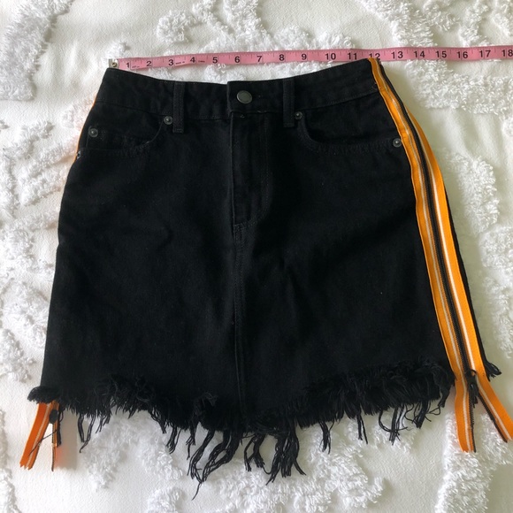 CARMAR Denim Skirt with Size Zips - Picture 1 of 5